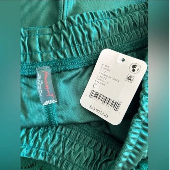 Free People NWT Roster Shorts in Heritage Green size L - Picture 4 of 7